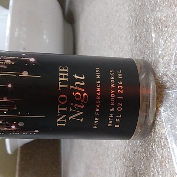 Bath &Body Works set Into The Night shower gel & Fine Fragrance Mist set. - Picture 4 of 6